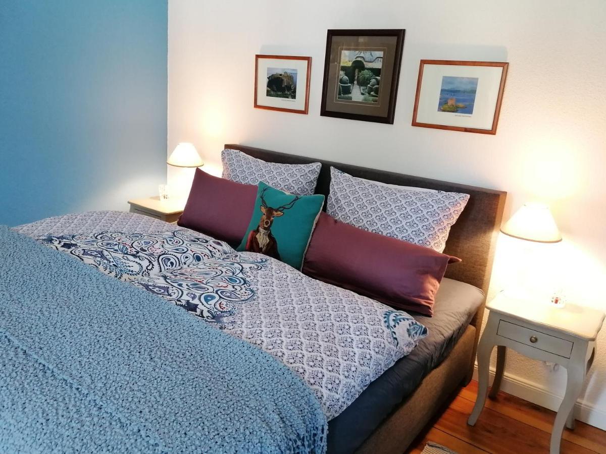 Bed&Breakfast Wagner "Im Alten Pfarrhaus" Neuruppin Buitenkant foto